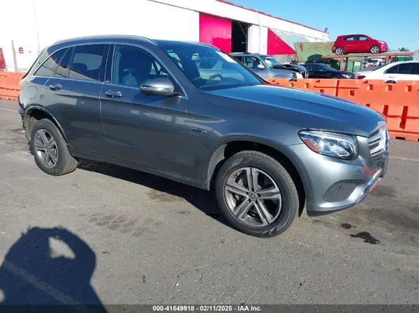 WDC0G5EB7KF619675 2019 MERCEDES-BENZ GLC - Image 1