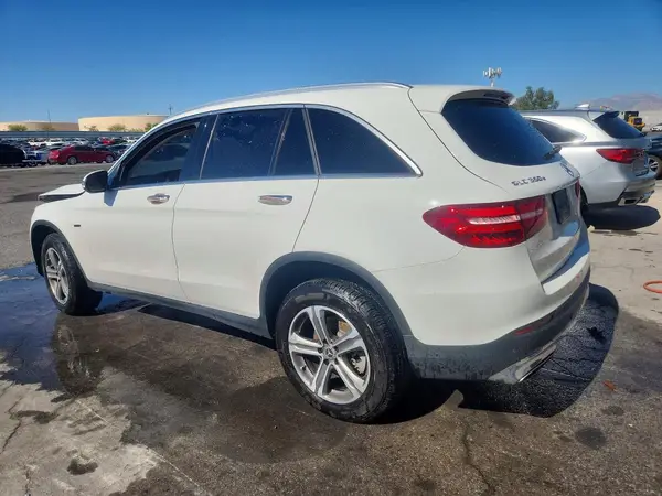 WDC0G5EB7KF629221 2019 MERCEDES-BENZ GLC - Image 2