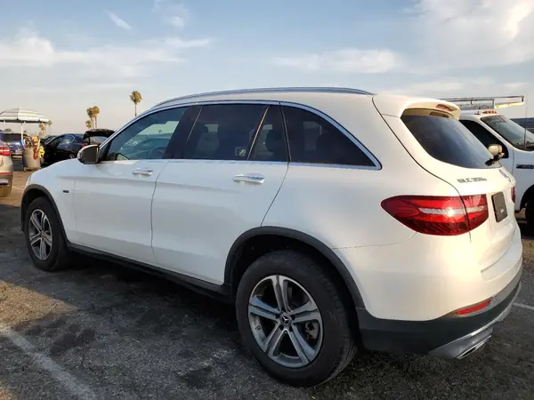 WDC0G5EB8KF573256 2019 MERCEDES-BENZ GLC - Image 2