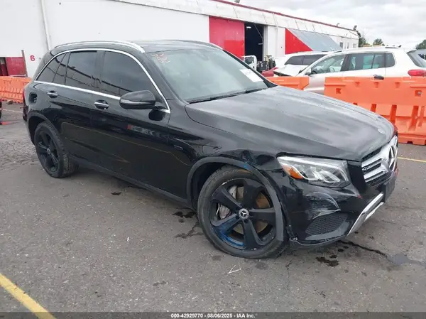 WDC0G5EB8KF636095 2019 MERCEDES-BENZ GLC - Image 1