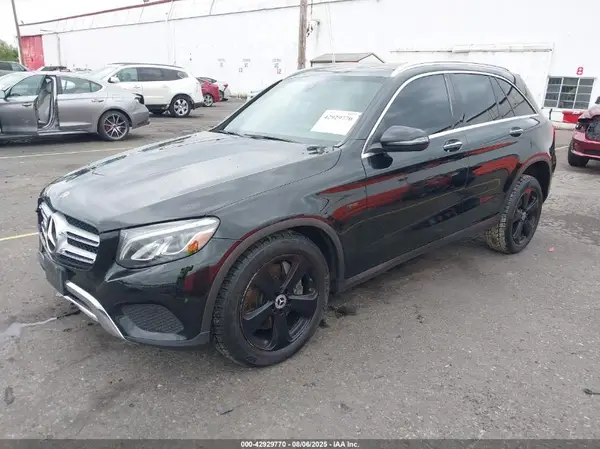 WDC0G5EB8KF636095 2019 MERCEDES-BENZ GLC - Image 2