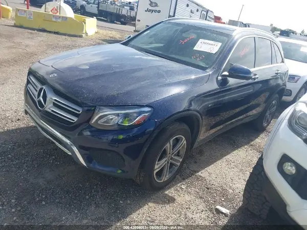 WDC0G5EB9KF590602 2019 MERCEDES-BENZ GLC - Image 2