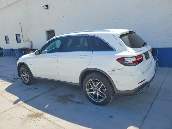 WDC0G5EB9KF596366 2019 MERCEDES-BENZ GLC - Image 2