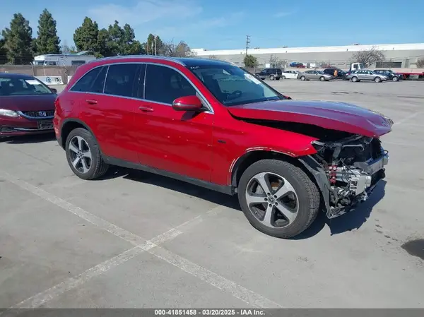 WDC0G5EB9KF617426 2019 MERCEDES-BENZ GLC - Image 1