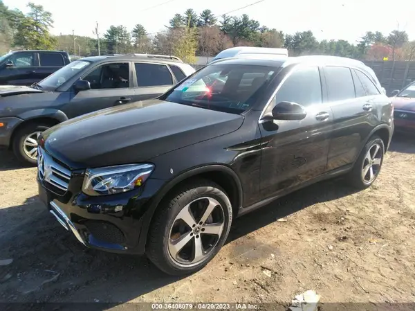 WDC0G5EB9KF657473 2019 MERCEDES-BENZ GLC - Image 2