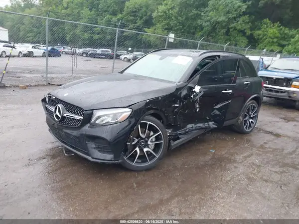 WDC0G6EB7HF255806 2017 MERCEDES-BENZ GLC - Image 2