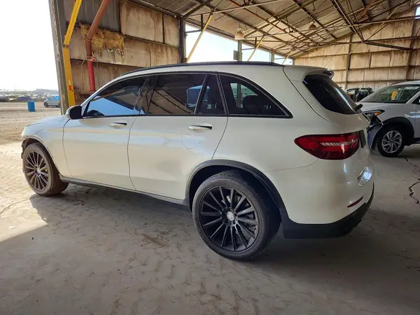 WDC0G6EB8HF159280 2017 MERCEDES-BENZ GLC - Image 2