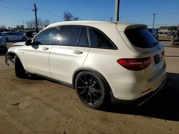 WDC0G6EB8HF178220 2017 MERCEDES-BENZ GLC - Image 2