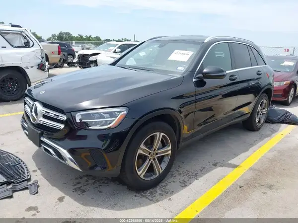 WDC0G8DB0LF688020 2020 MERCEDES-BENZ GLC - Image 2