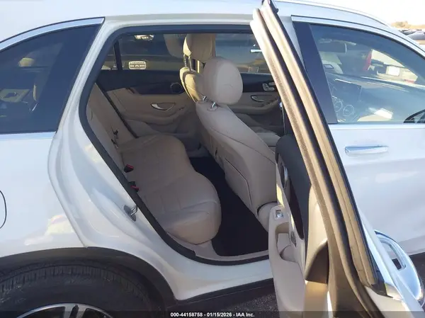 WDC0G8DB0LF717340 2020 MERCEDES-BENZ GLC - Image 8