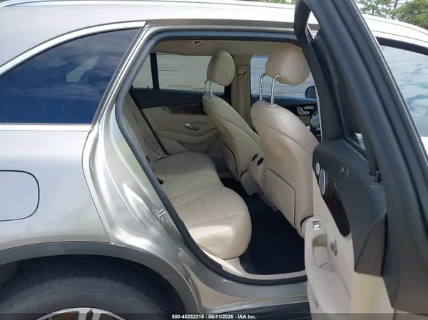 WDC0G8DB0LF740570 2020 MERCEDES-BENZ GLC - Image 8