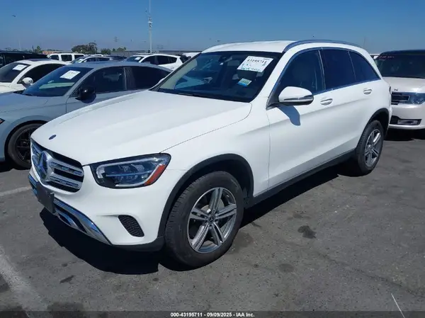 WDC0G8DB1LF673543 2020 MERCEDES-BENZ GLC - Image 2