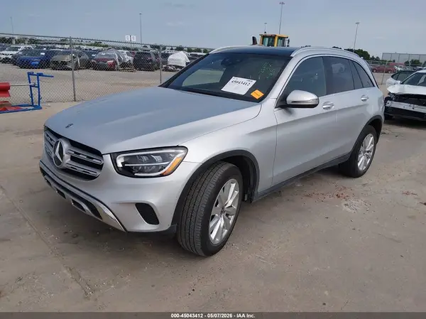 WDC0G8DB1LF677835 2020 MERCEDES-BENZ GLC - Image 2