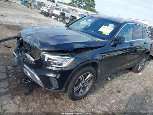WDC0G8DB1LF714124 2020 MERCEDES-BENZ GLC - Image 2