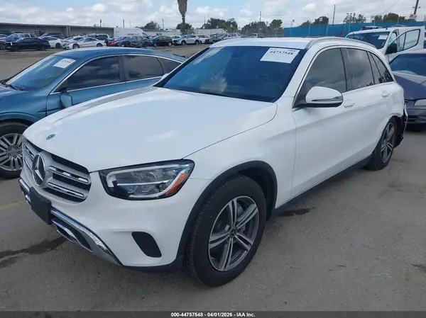 WDC0G8DB1LF750458 2020 MERCEDES-BENZ GLC - Image 2