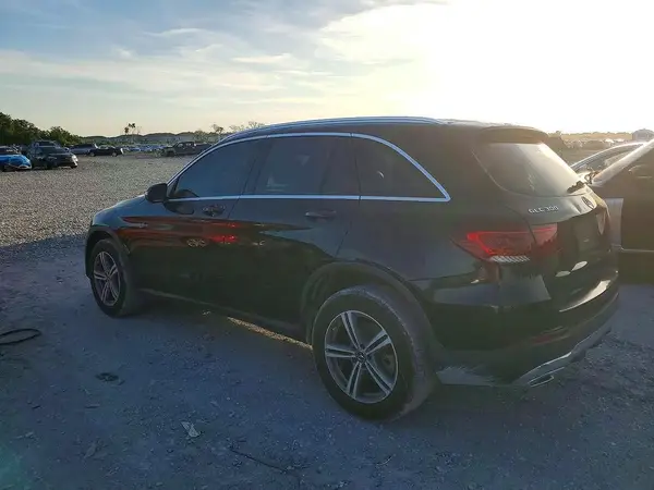 WDC0G8DB2LF698886 2020 MERCEDES-BENZ GLC - Image 2