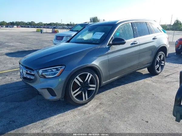 WDC0G8DB3LF705666 2020 MERCEDES-BENZ GLC - Image 2