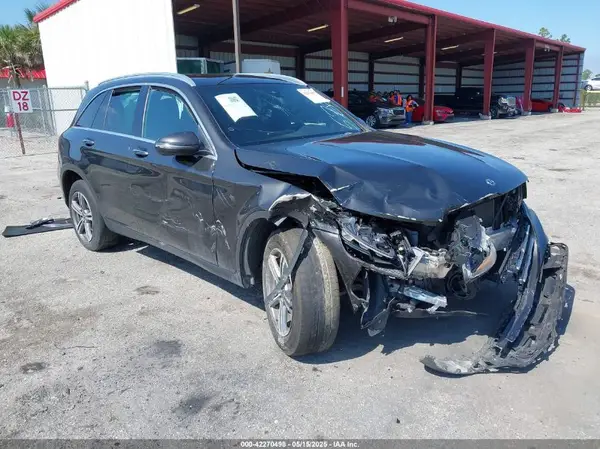 WDC0G8DB3LF715789 2020 MERCEDES-BENZ GLC - Image 1