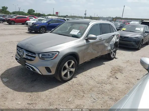 WDC0G8DB3LF724444 2020 MERCEDES-BENZ GLC - Image 2