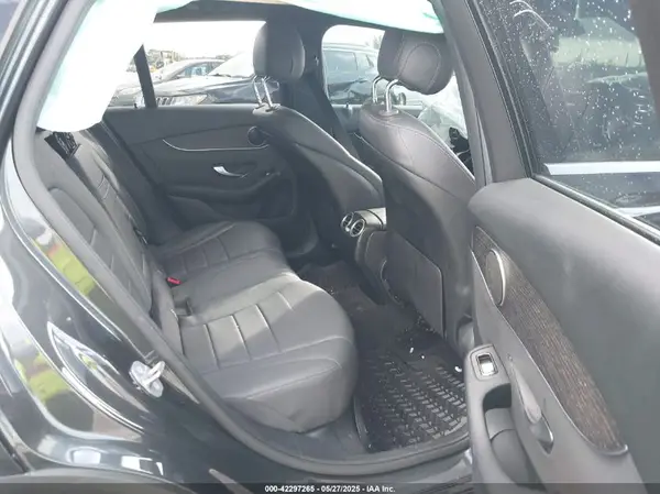 WDC0G8DB3LF738621 2020 MERCEDES-BENZ GLC - Image 8