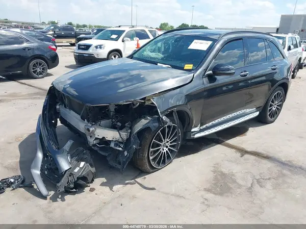 WDC0G8DB6LF688782 2020 MERCEDES-BENZ GLC - Image 2
