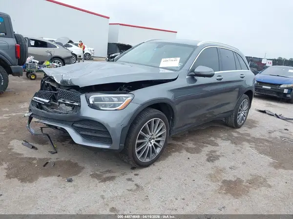 WDC0G8DB6LF705872 2020 MERCEDES-BENZ GLC - Image 2