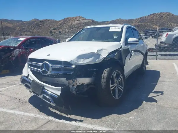 WDC0G8DB7LF673126 2020 MERCEDES-BENZ GLC - Image 2
