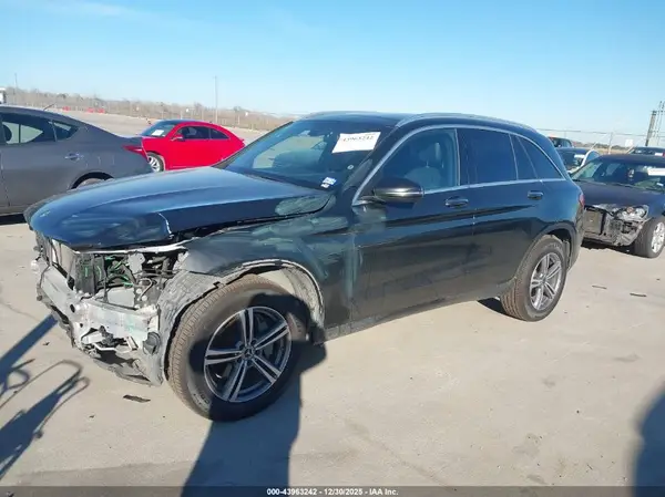WDC0G8DB7LF712023 2020 MERCEDES-BENZ GLC - Image 2