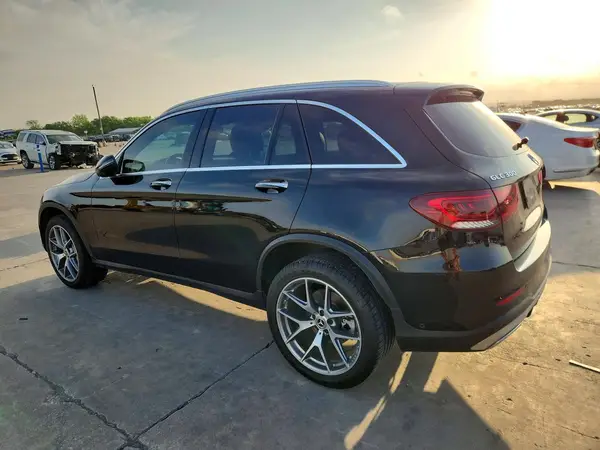WDC0G8DB8LF697029 2020 MERCEDES-BENZ GLC - Image 2