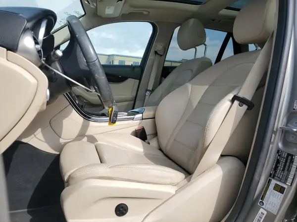 2020 MERCEDES-BENZ GLC auction photo 7