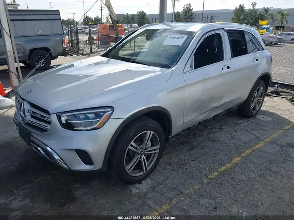 WDC0G8DB9LF687996 2020 MERCEDES-BENZ GLC - Image 2