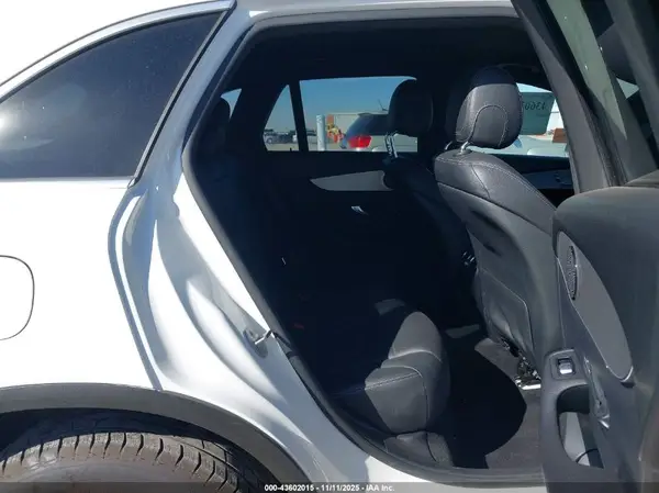 WDC0G8DBXLF715515 2020 MERCEDES-BENZ GLC - Image 8