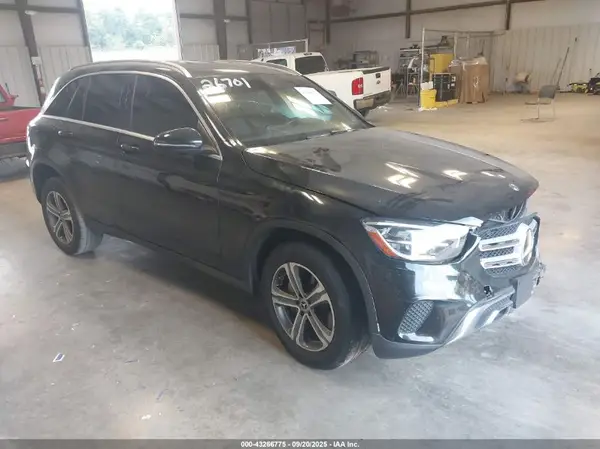 WDC0G8DBXLF719922 2020 MERCEDES-BENZ GLC - Image 1