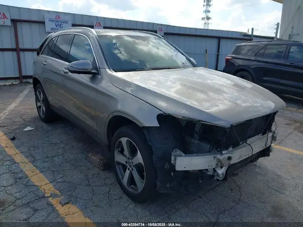 WDC0G8DBXLF727096 2020 MERCEDES-BENZ GLC - Image 1