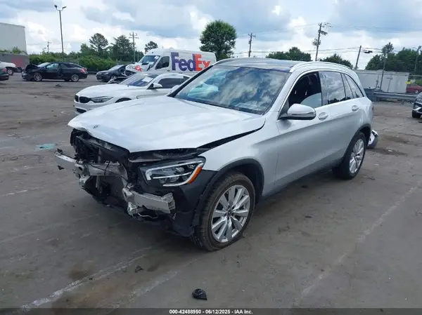WDC0G8EB0LF672687 2020 MERCEDES-BENZ GLC - Image 2
