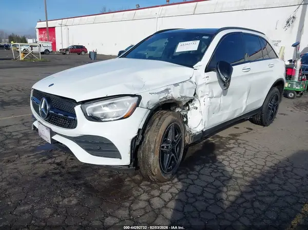 WDC0G8EB1LF723873 2020 MERCEDES-BENZ GLC - Image 2