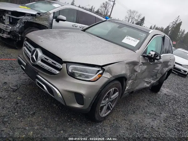 WDC0G8EB1LF744559 2020 MERCEDES-BENZ GLC - Image 2