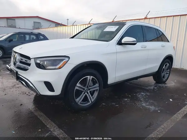 WDC0G8EB3LF686230 2020 MERCEDES-BENZ GLC - Image 2