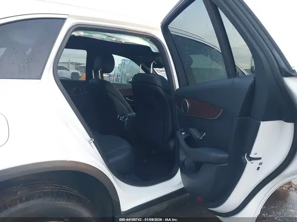 WDC0G8EB3LF686230 2020 MERCEDES-BENZ GLC - Image 8