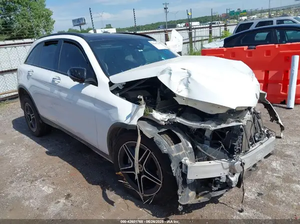 WDC0G8EB3LF697731 2020 MERCEDES-BENZ GLC - Image 1