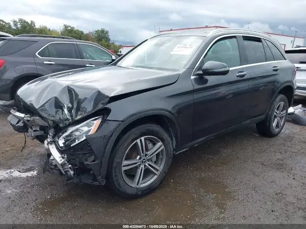 WDC0G8EB4LF678671 2020 MERCEDES-BENZ GLC - Image 2