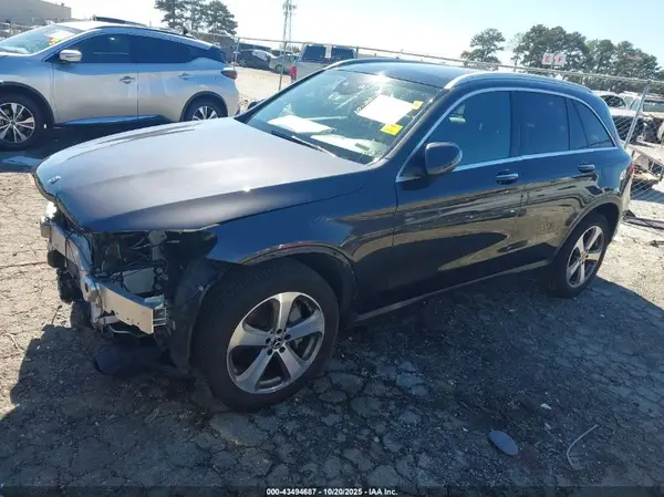 WDC0G8EB6LF715557 2020 MERCEDES-BENZ GLC - Image 2