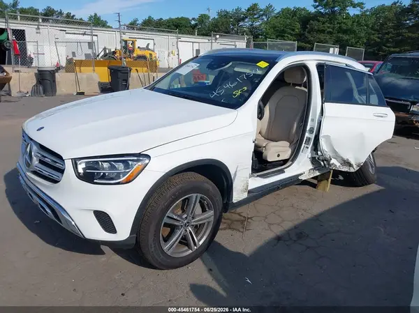 WDC0G8EB8LF722879 2020 MERCEDES-BENZ GLC - Image 2