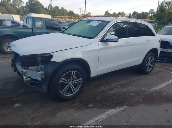WDC0G8EB8LF731713 2020 MERCEDES-BENZ GLC - Image 2