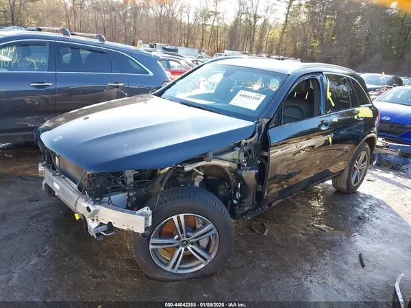 WDC0G8EB9LF687978 2020 MERCEDES-BENZ GLC - Image 2