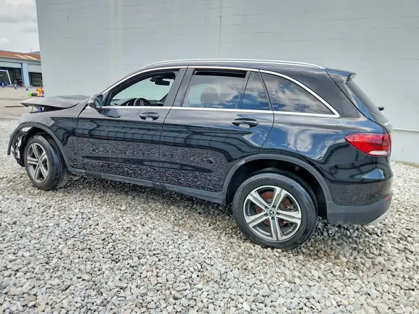 WDC0G8EB9LF708215 2020 MERCEDES-BENZ GLC - Image 2