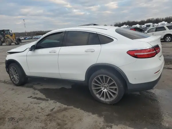 WDC0J4KB0KF642425 2019 MERCEDES-BENZ GLC - Image 2