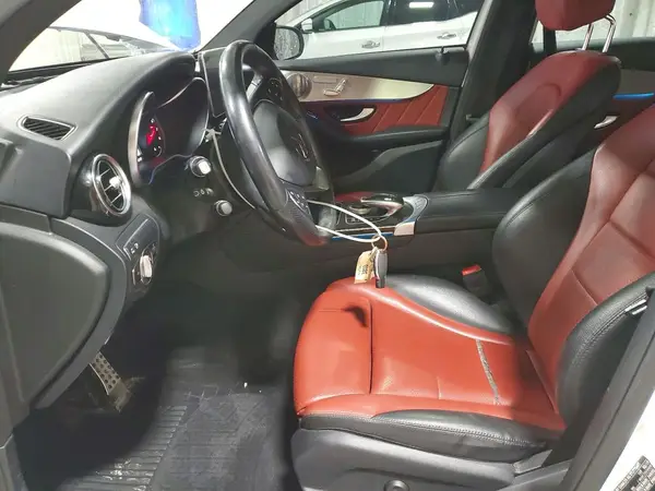 2019 MERCEDES-BENZ GLC auction photo 7
