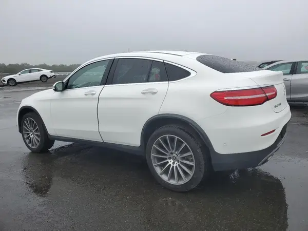 WDC0J4KB2JF357496 2018 MERCEDES-BENZ GLC - Image 2