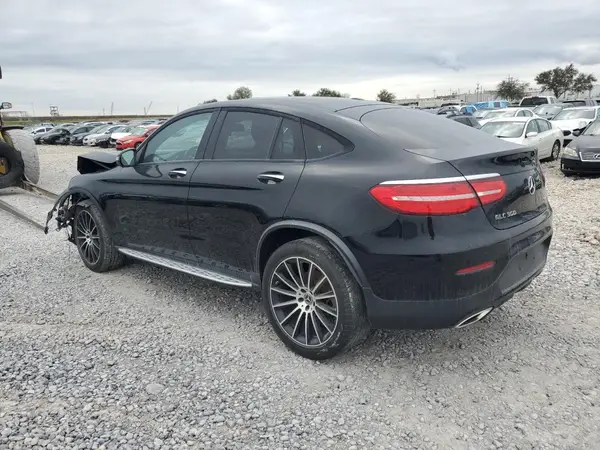 WDC0J4KB2JF400671 2018 MERCEDES-BENZ GLC - Image 2